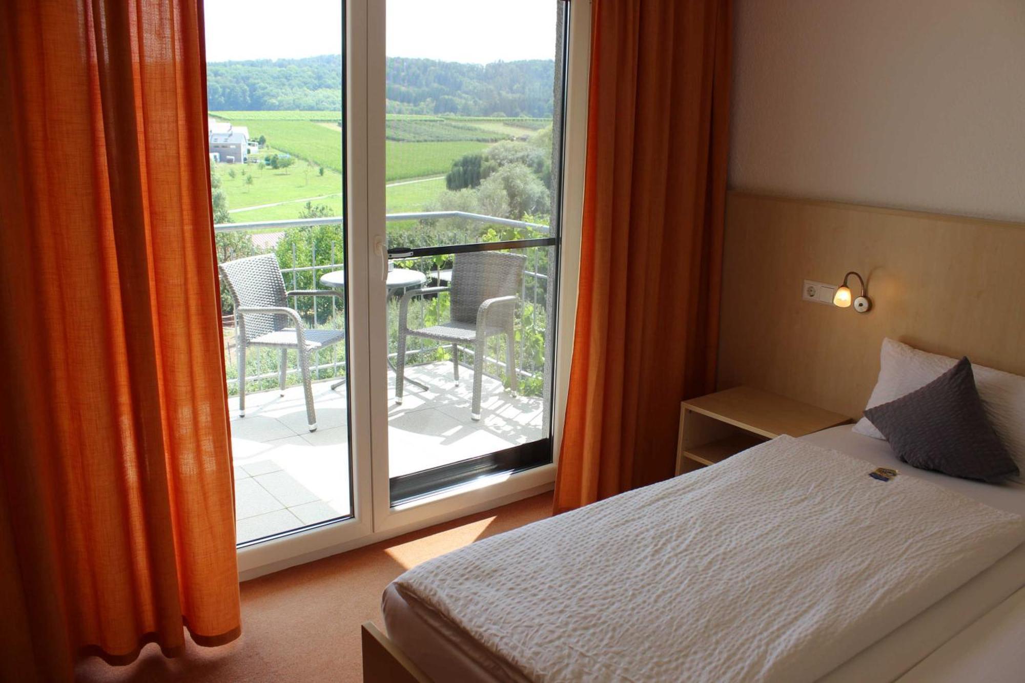Lehrensteinsfeld Gaestehaus Zum Wolffenturm חדר תמונה